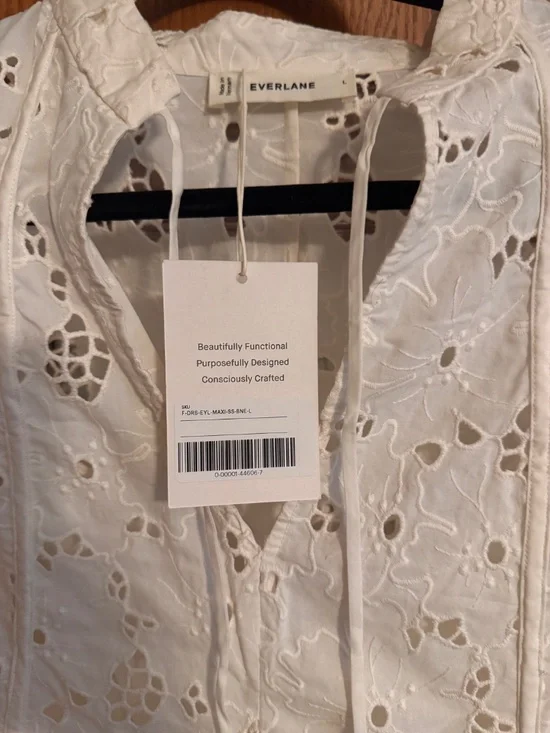 Everlane eyelet midi dress in soft bone color - Picture 4 of 6